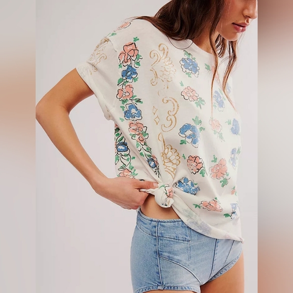 "Nina", "Boheme" Floral combo tee" By "We the free, By Free People" 🦋 - Picture 2 of 16